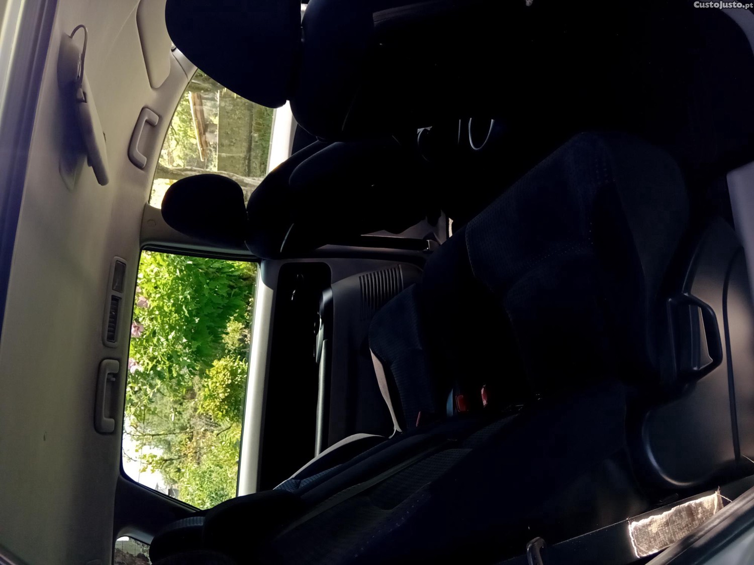 Mitsubishi Grandis 2.0 tdi 7 lugares — photo 3