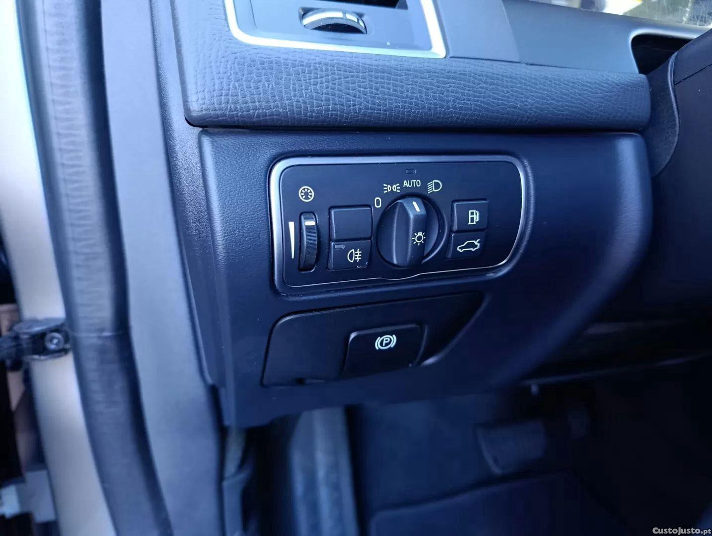 Volvo XC60 2.0 d4 momentum geartronic - 15 foto 5