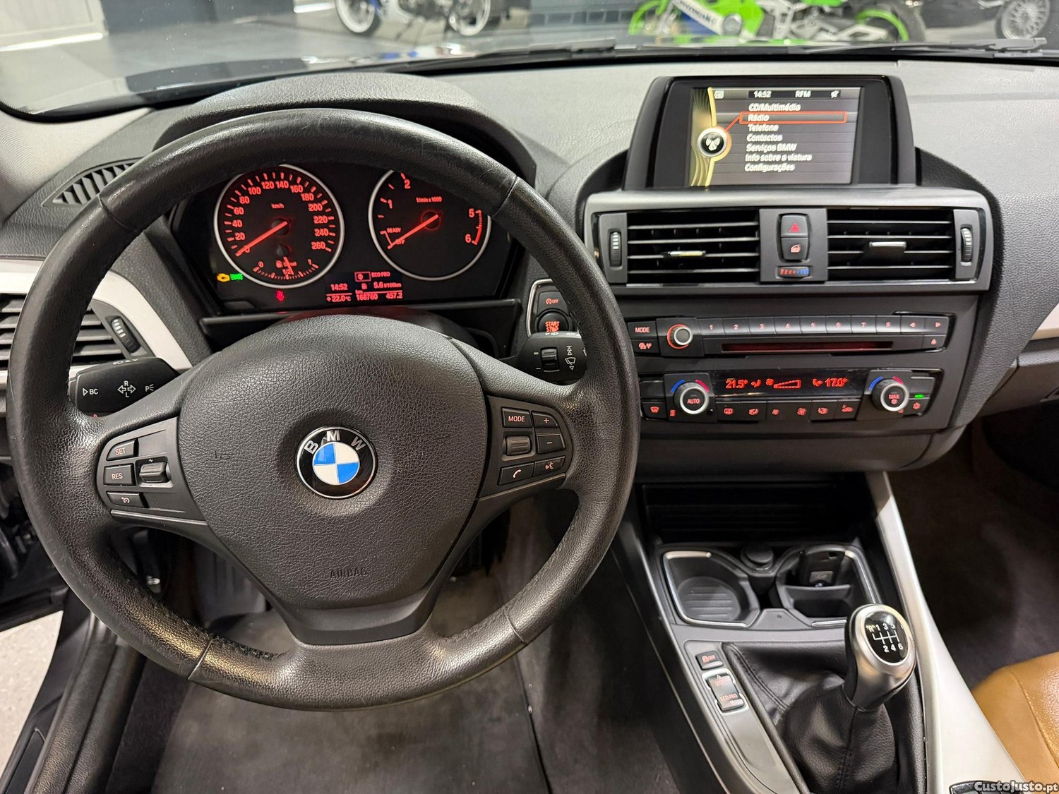 BMW 116 d EfficientDynamics — fotografia 16