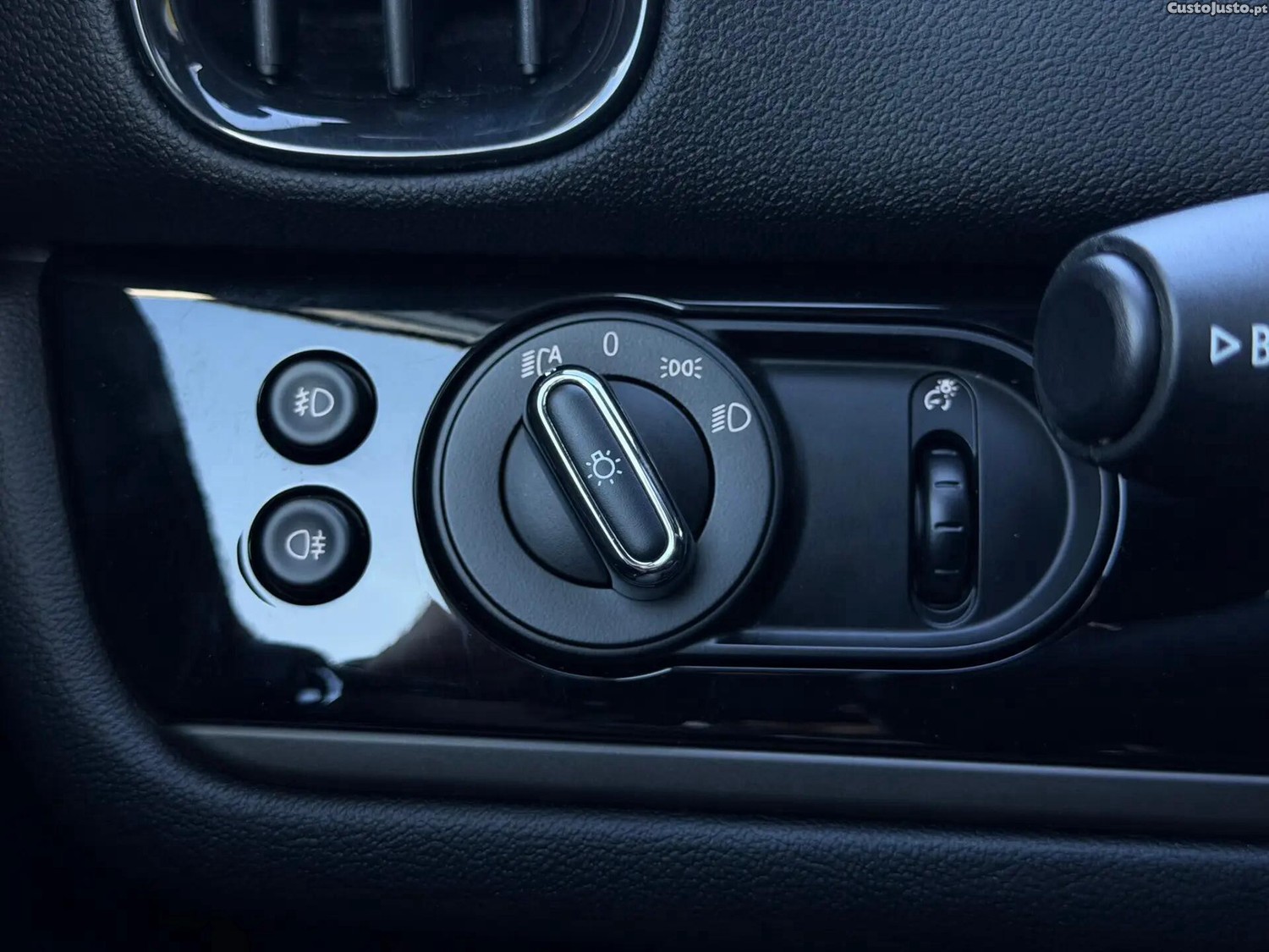 MINI Countryman Cooper SE ALL4 Northwood Edition Auto — fotografia 5