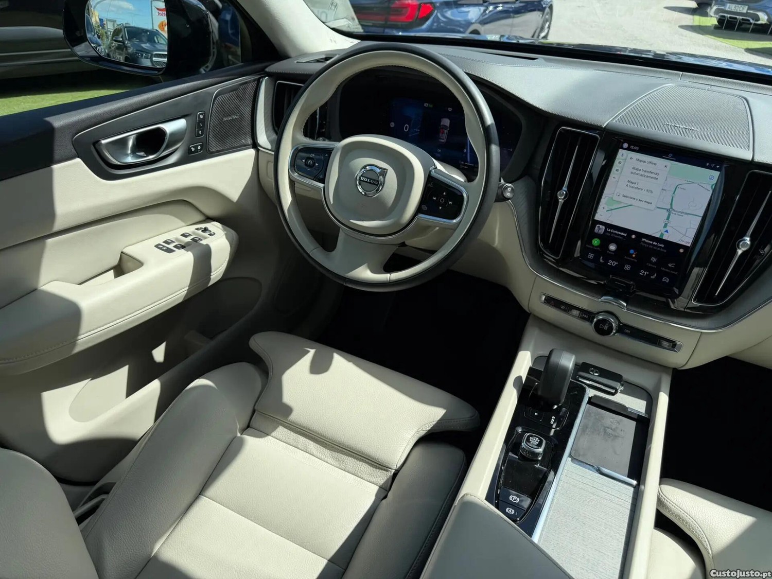 Volvo XC 60 2.0 T6 PHEV Ultimate Dark AWD — fotografia 4