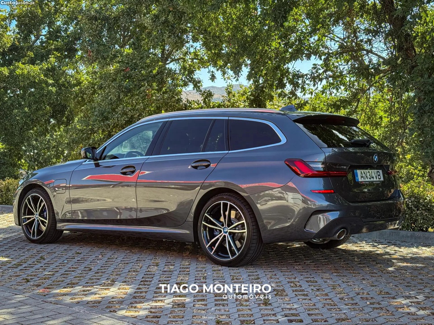 BMW 330 e Pack Desportivo M Auto — fotografia 13