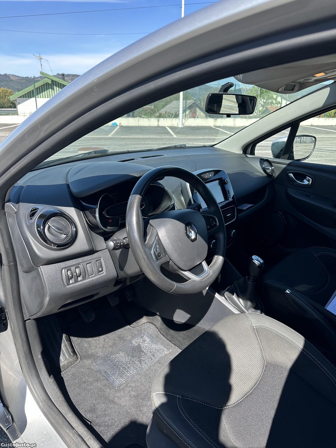 Renault Clio IV GPS — fotografia 6