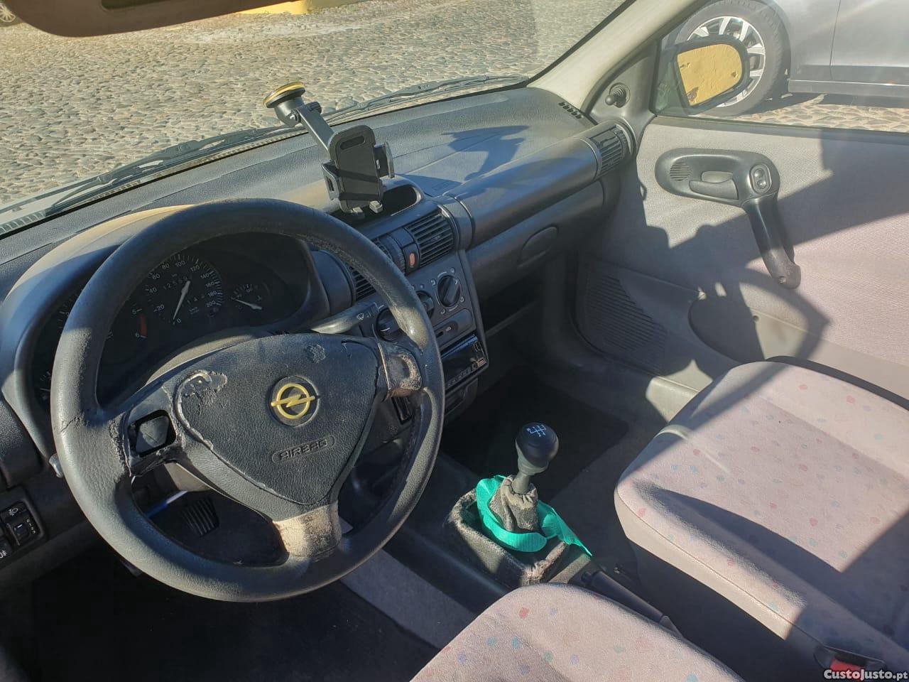 Opel Corsa B 1.5 TD — fotografia 5