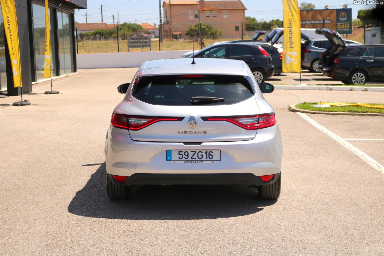 Renault Mégane 1.5 Blue DCI Limited 115cv — fotografia 54