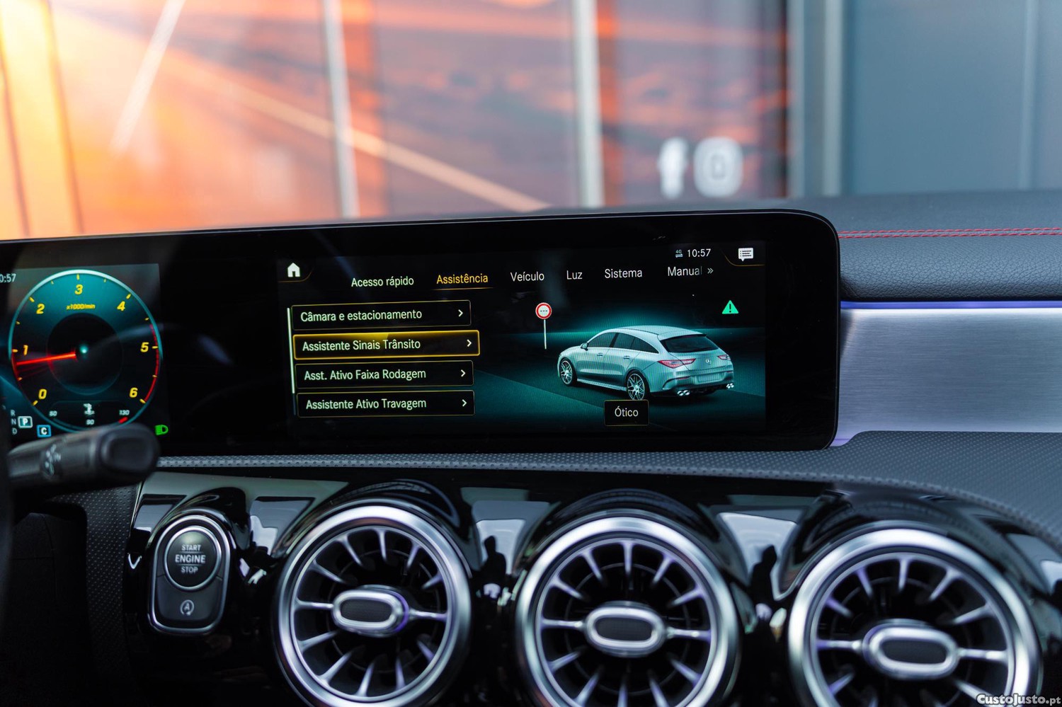 Mercedes-Benz CLA 220 AMG LINE — fotografia 6