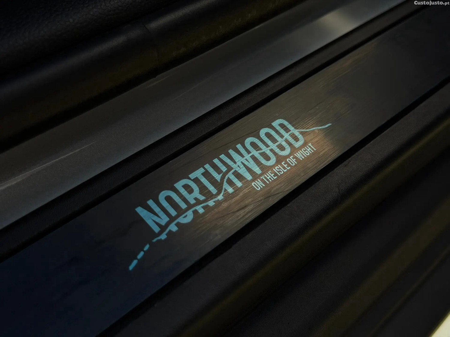 MINI Countryman Cooper SE ALL4 Northwood Edition Auto — fotografia 28