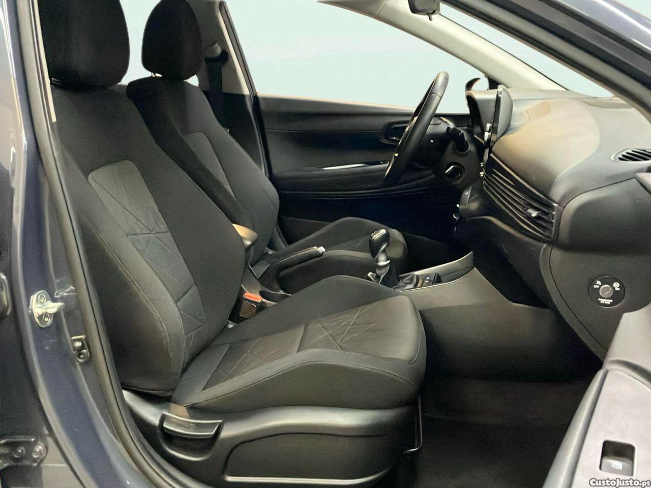 Hyundai Bayon 1.0 T-GDI Premium — fotografia 9