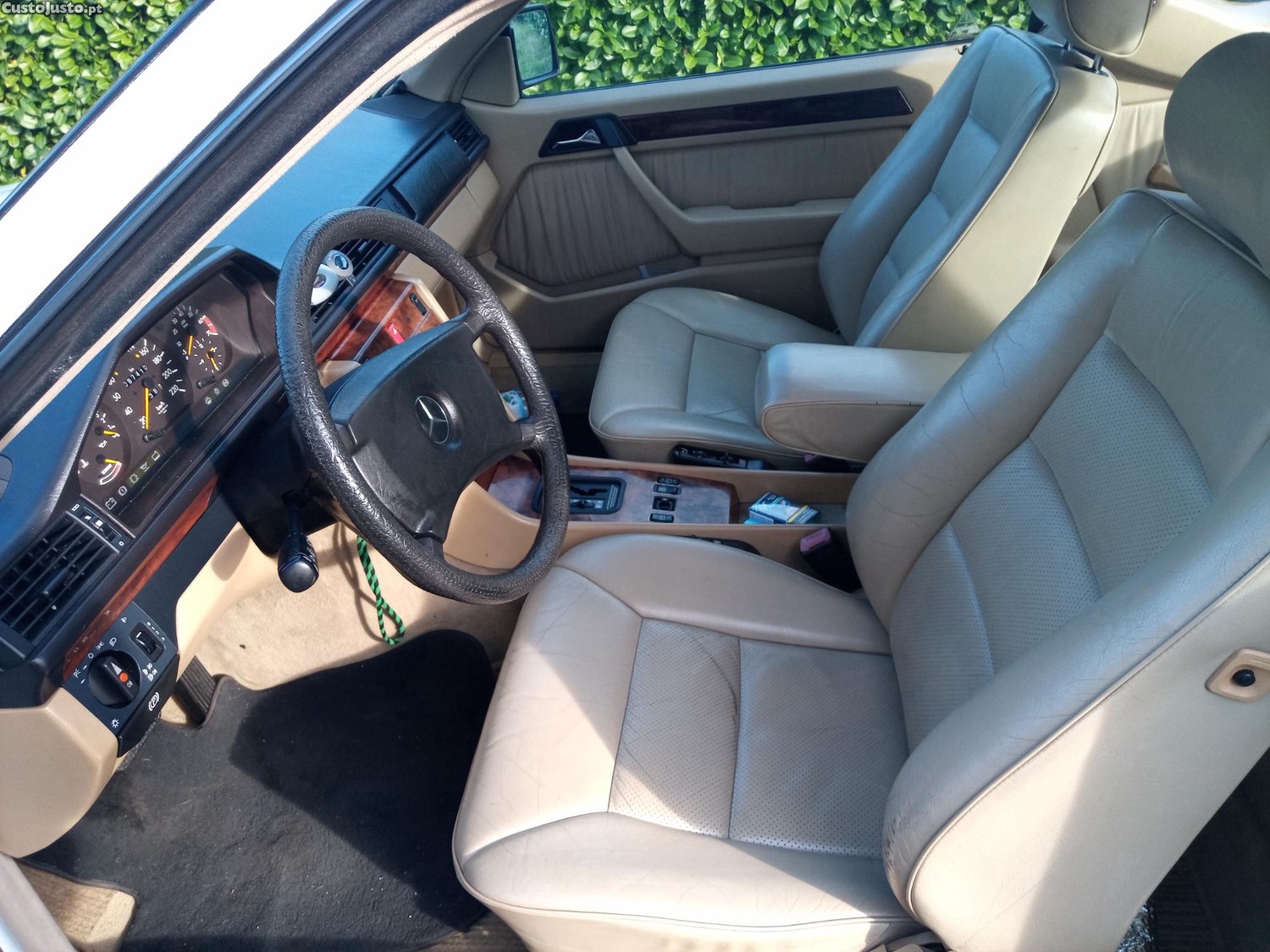 Mercedes-Benz Classe E CE230 — fotografia 7