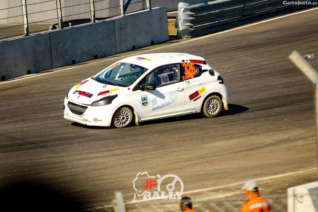 Peugeot 208 Rally - 15 foto 3