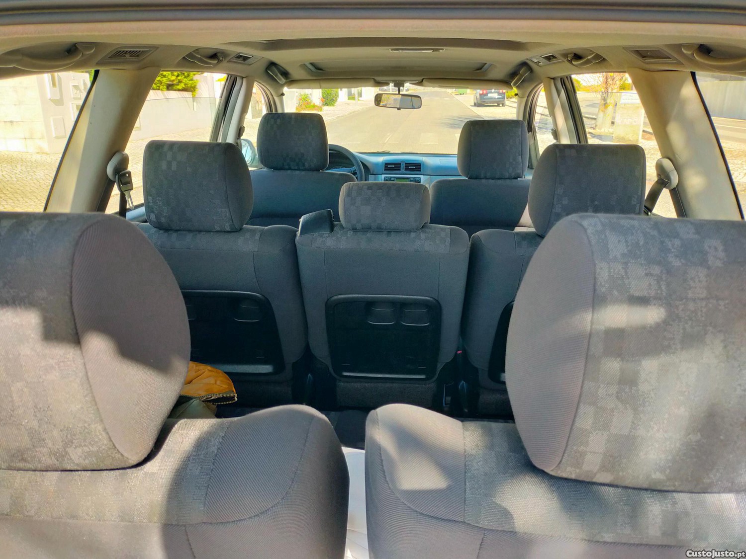 Toyota Avensis Verso — fotografia 7