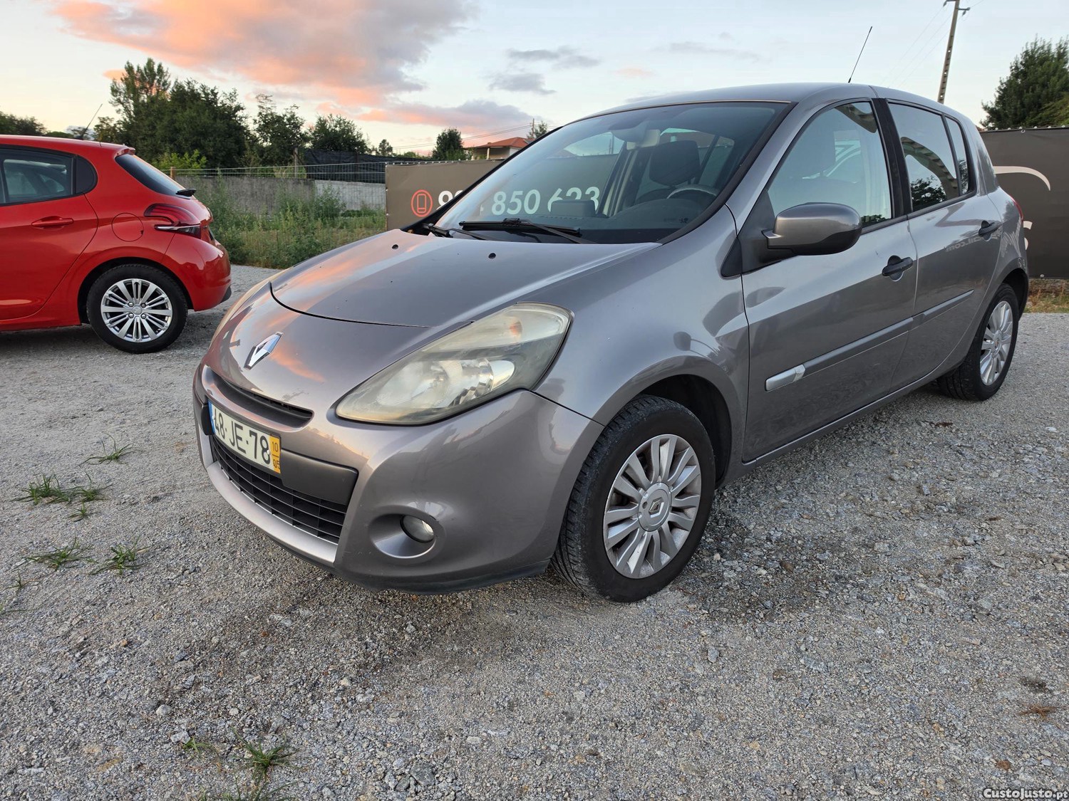 Renault Clio 1.2 16 VDinamique GPS muito novo — fotografia 16