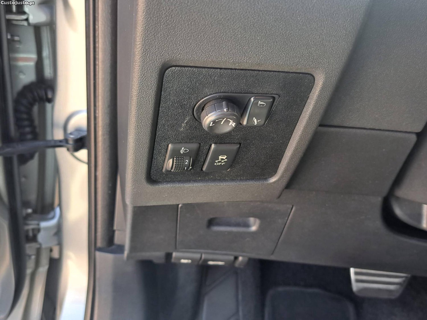 Nissan Qashqai 2.0 DCI Tekna 4.4 Auto 150 cv — fotografia 9