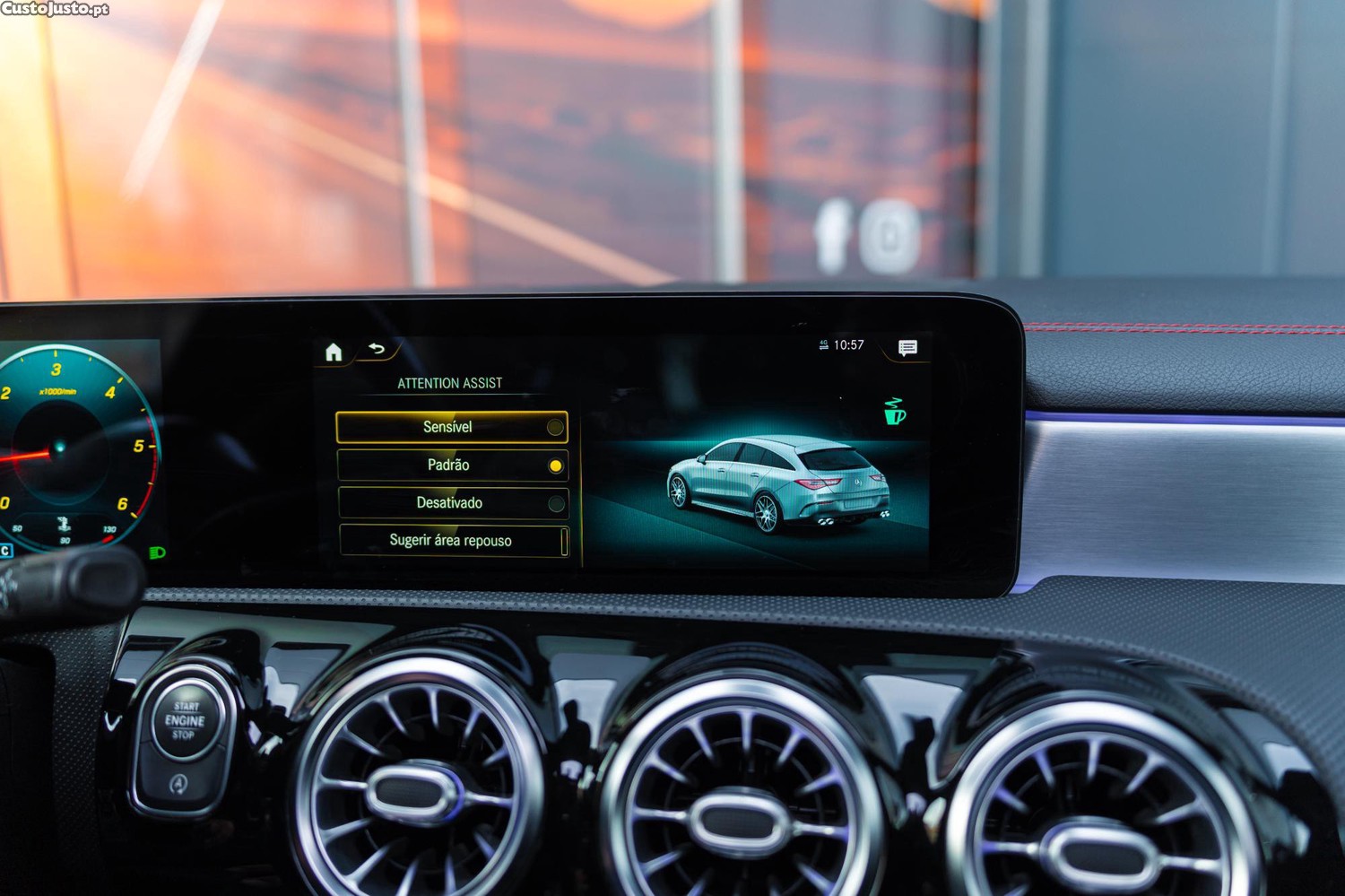 Mercedes-Benz CLA 220 AMG LINE — fotografia 3
