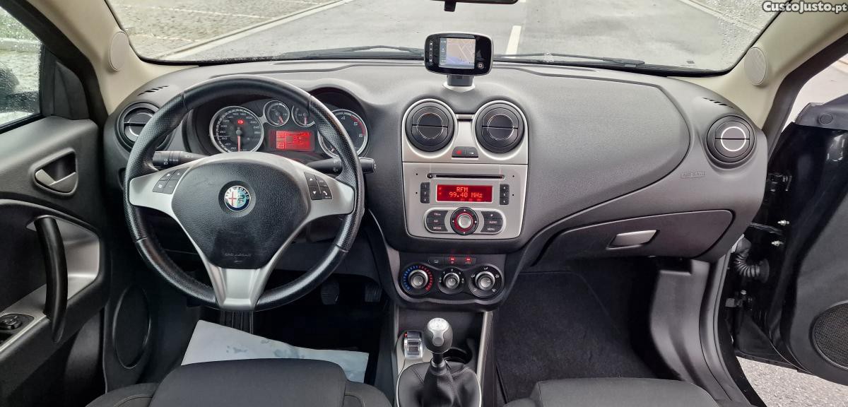 Alfa Romeo MiTo 1.3 Multijet S&S Distintive Nacional — fotografia 6