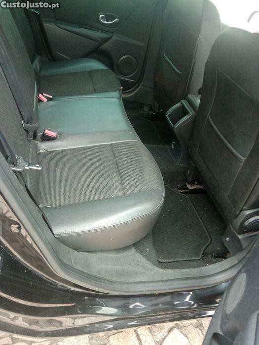 Renault Mégane 1.5dci 110cv - 11 foto 4