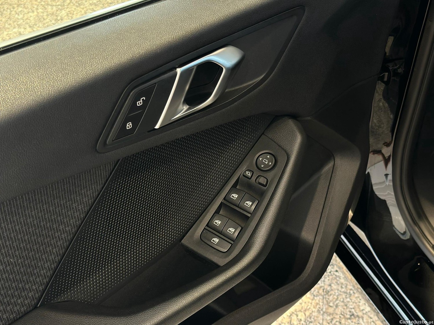 BMW 116 d Advantage Auto — fotografia 21