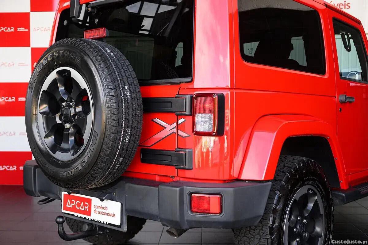 Jeep Wrangler 2.8 CRD Auto Sport — fotografia 14