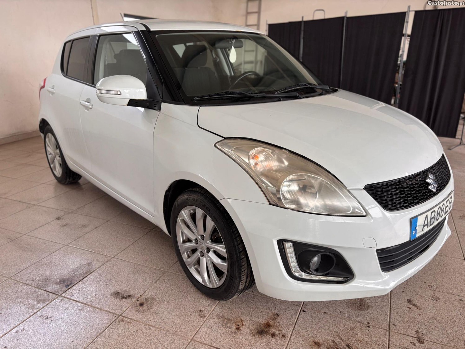 Suzuki Swift 2015 - 15 — photo 5