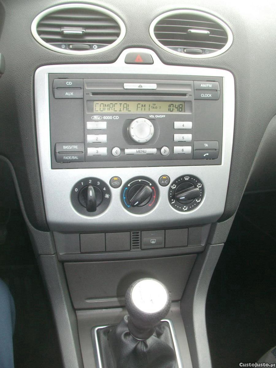 Ford Focus 1.6 TDCI 110cv — fotografia 2