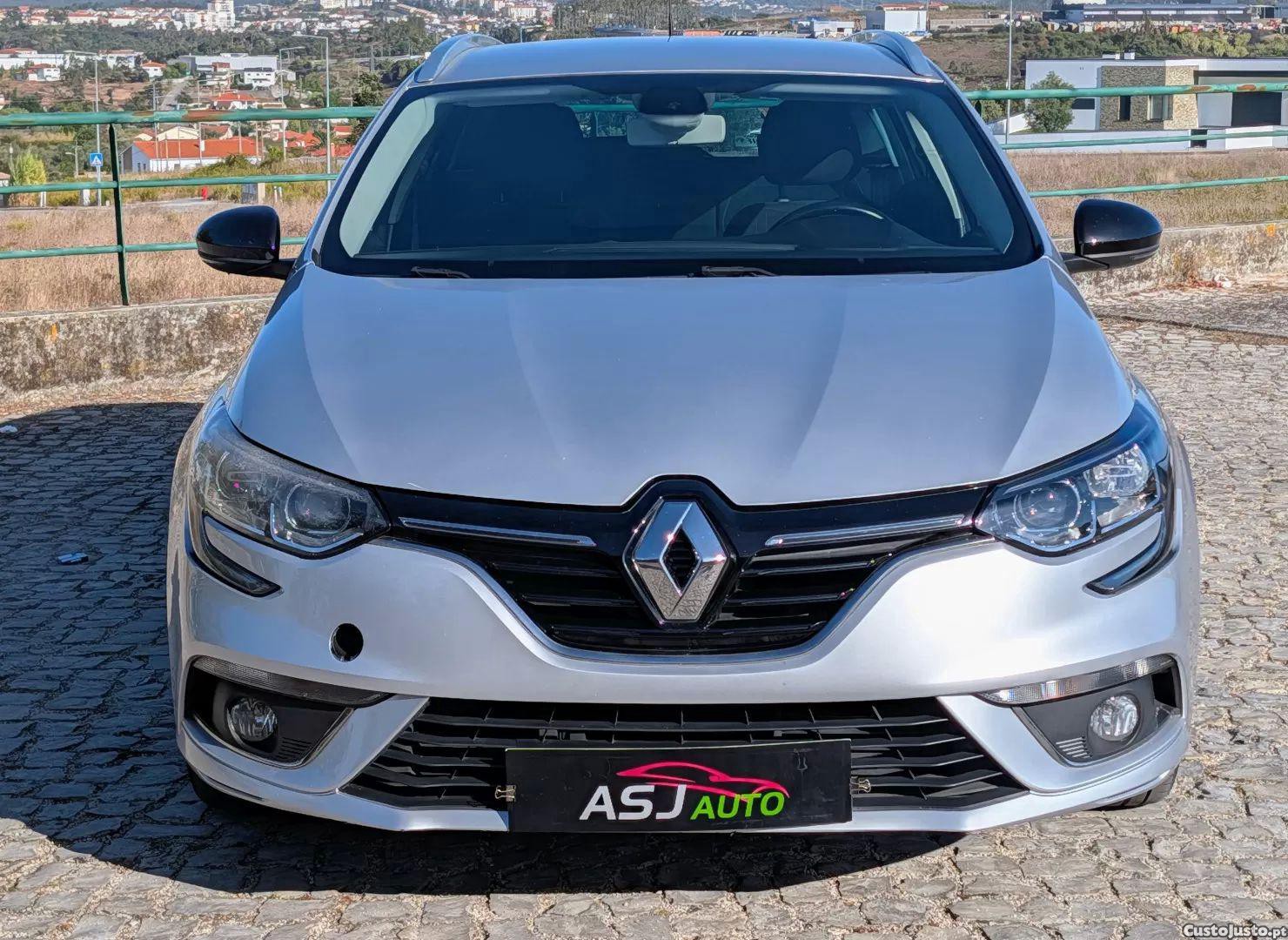 Renault Mégane 1.5 dci limited — fotografia 19
