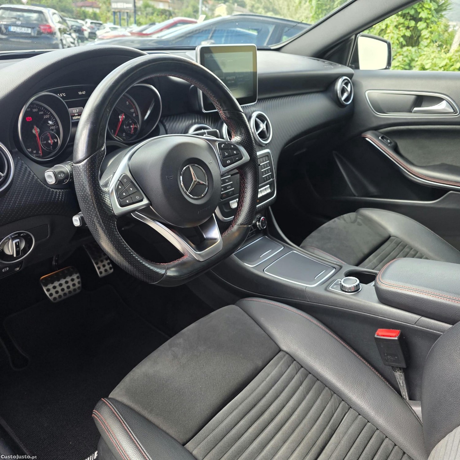 Mercedes-Benz A 200 d AMG Line Aut. — fotografia 21