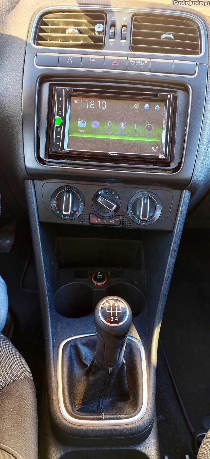 Volkswagen Polo 1.6 TDI Confortline — fotografia 5