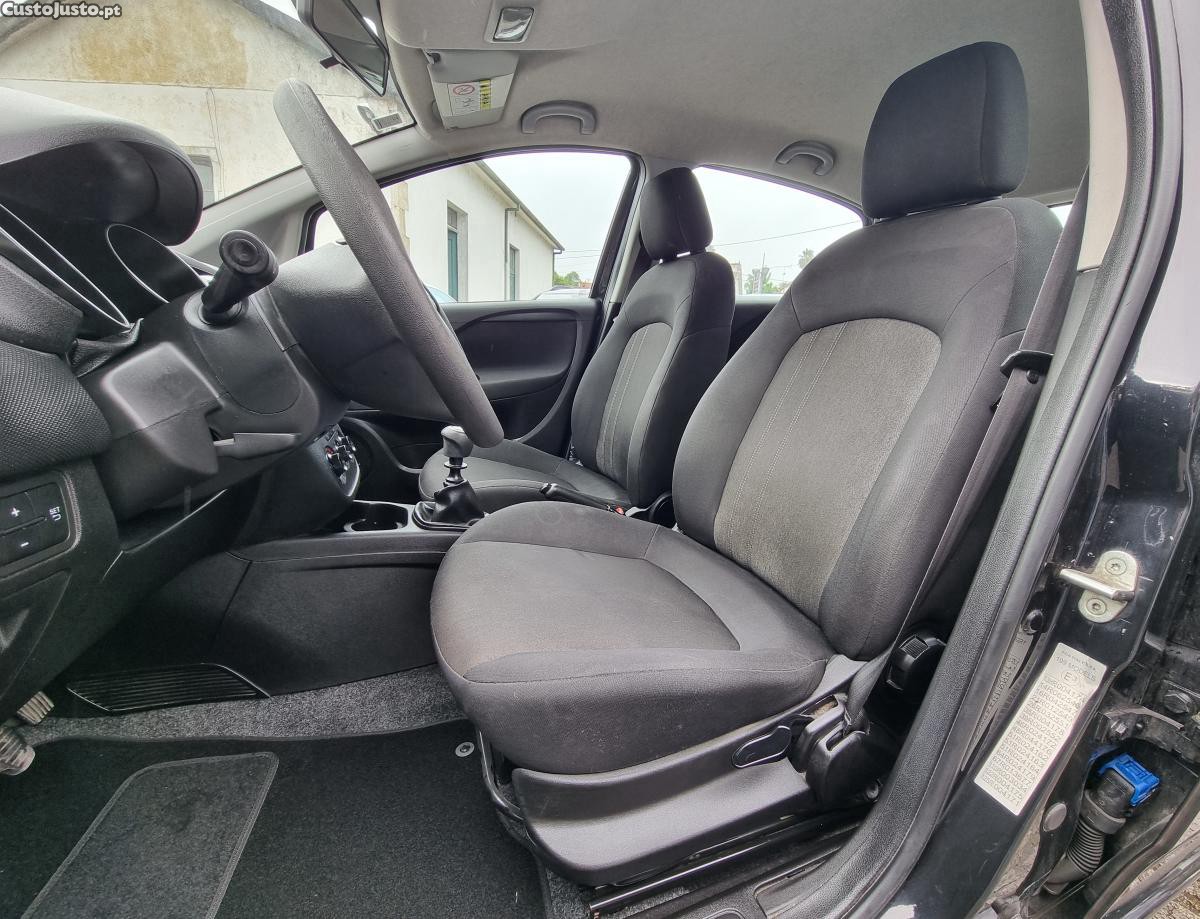 Fiat Punto 1.2 Easy S&S — fotografia 7