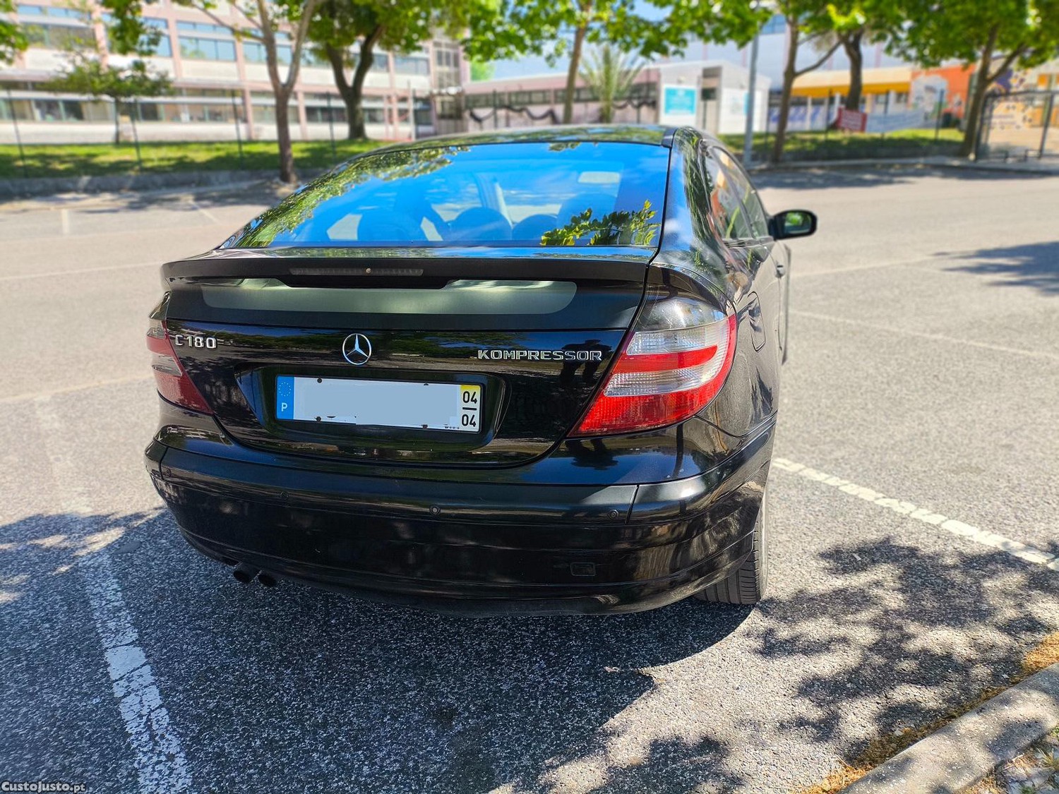 Mercedes-Benz C 180 coupe — fotografia 5