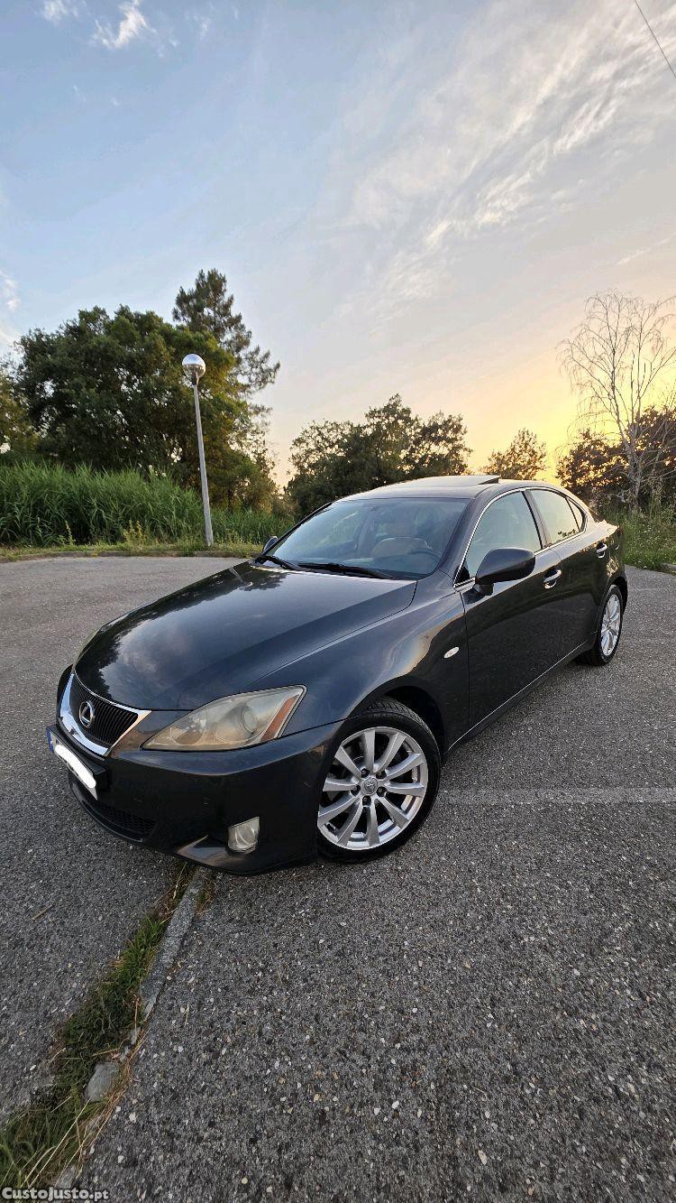 Lexus IS D 177CV LUXURY — fotografia 6