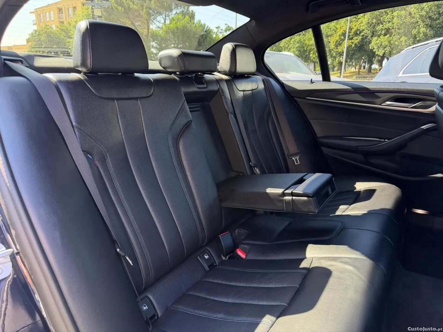 BMW 520 e Pack M — fotografia 8