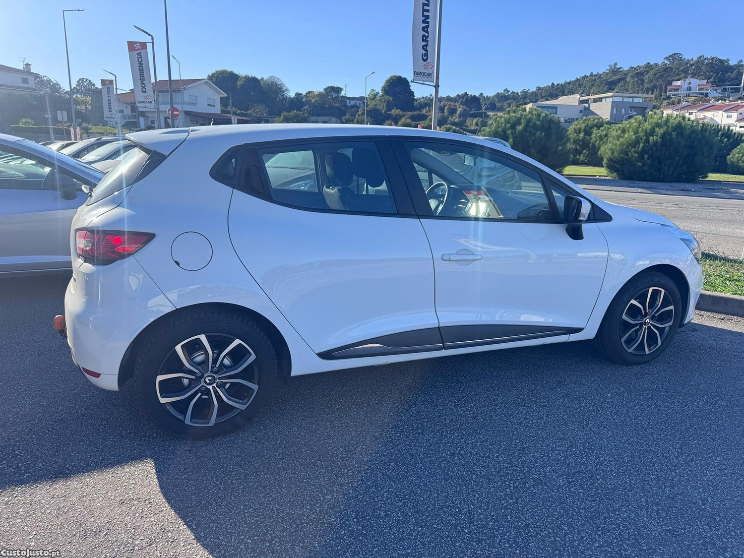 Renault Clio 0.9 TCE Limited — fotografia 7