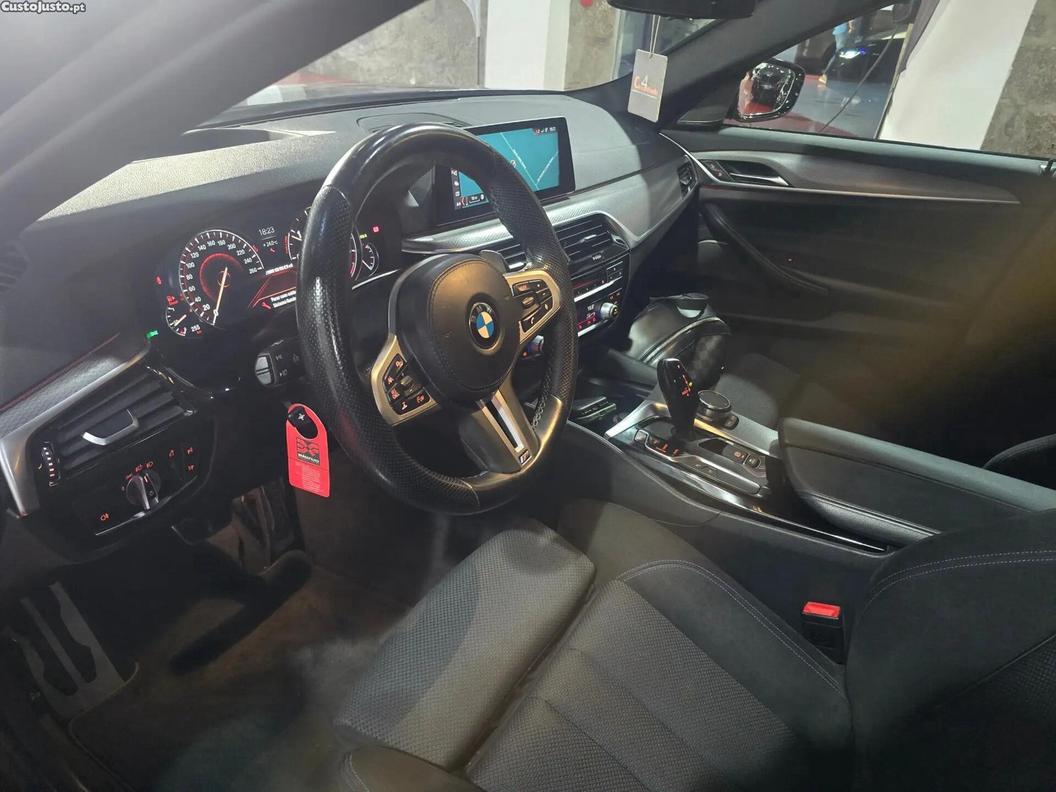 BMW M5 xDrive Auto — fotografia 3