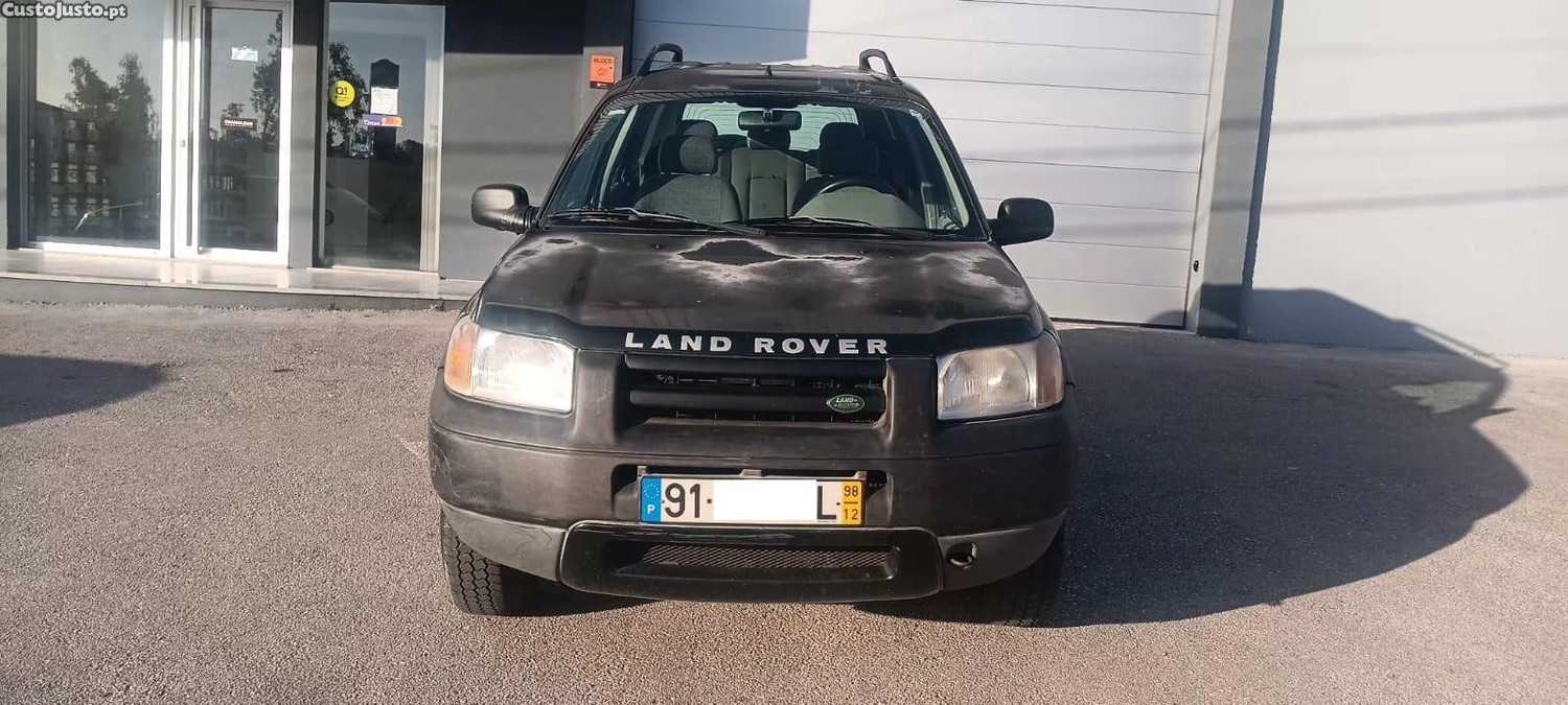 Land Rover Freelander 2.0 TDI — fotografia 10