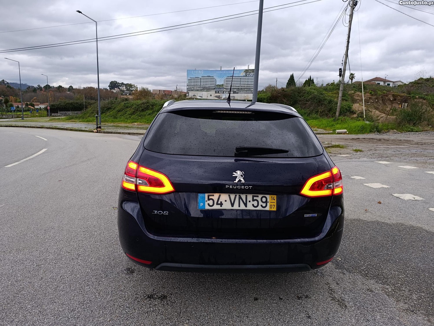 Peugeot 308 Allure — fotografia 6