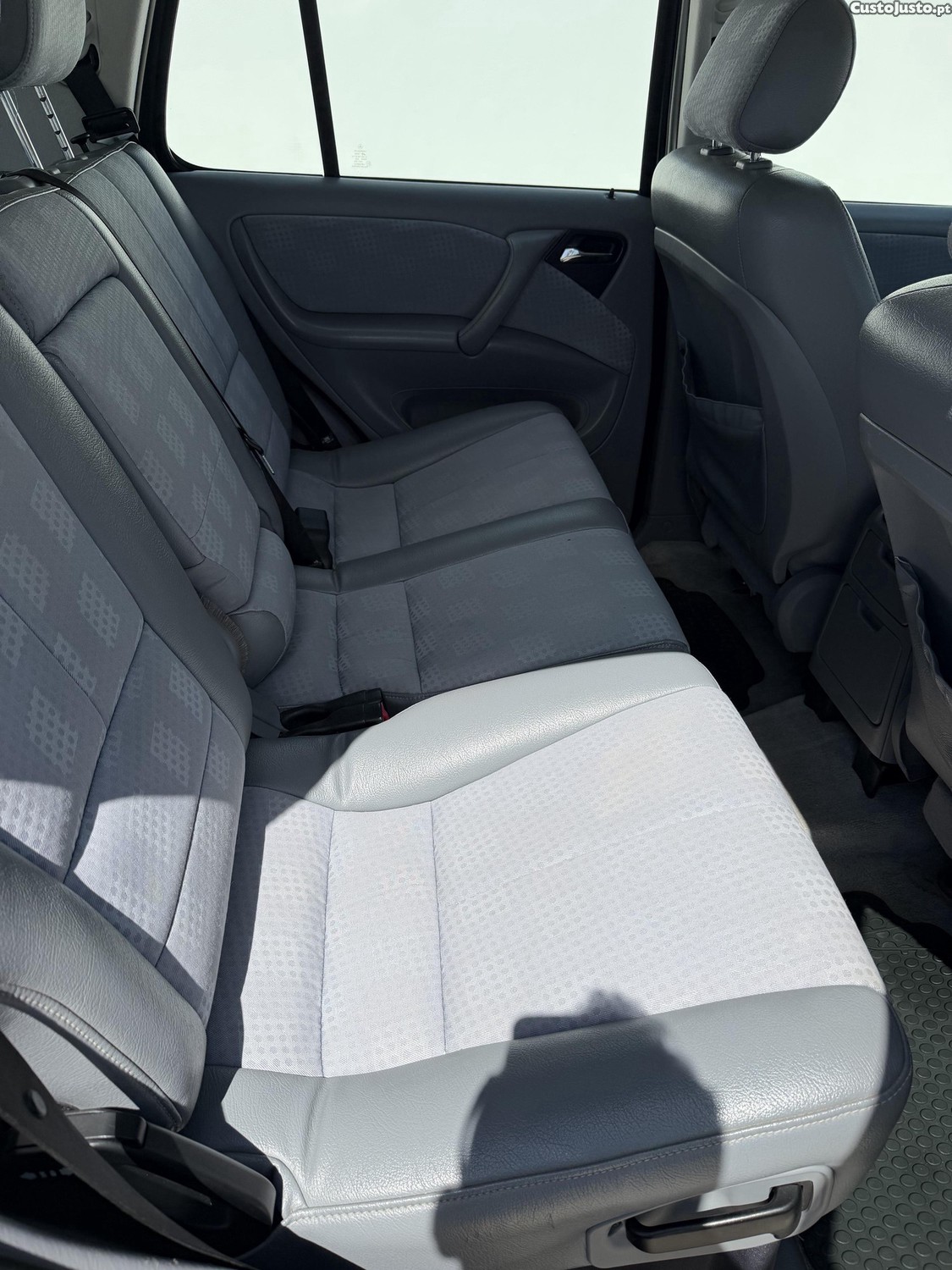 Mercedes-Benz Classe M Automático — fotografia 3