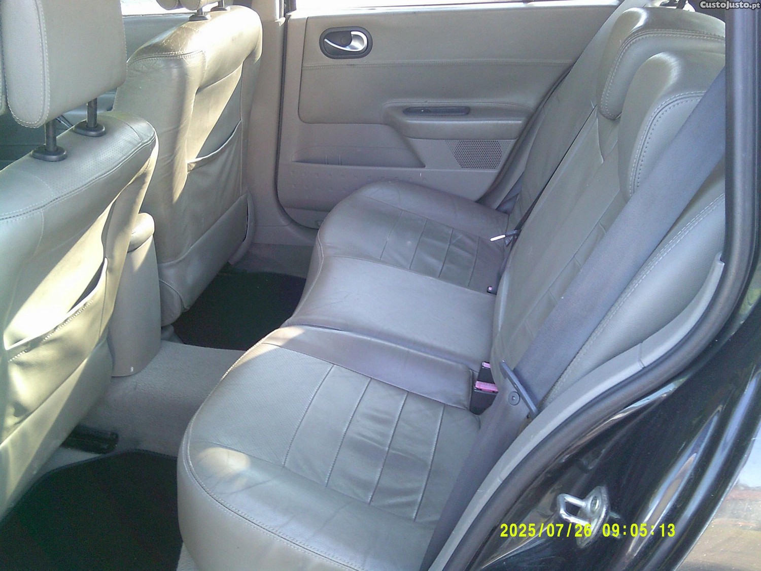 Renault Mégane 1.5 D — fotografia 2