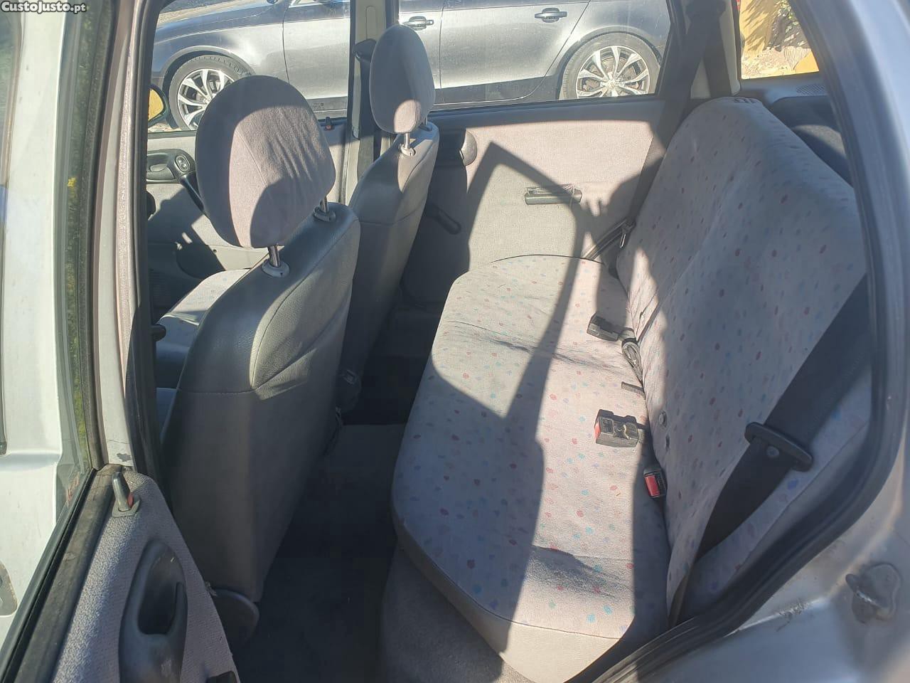 Opel Corsa B 1.5 TD — fotografia 2