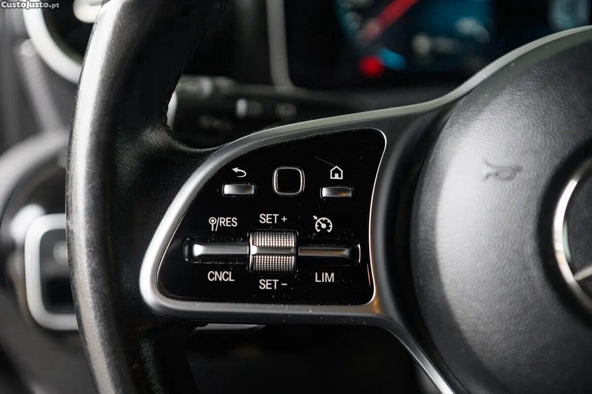 Mercedes-Benz A 180 d Style Aut. — fotografia 8