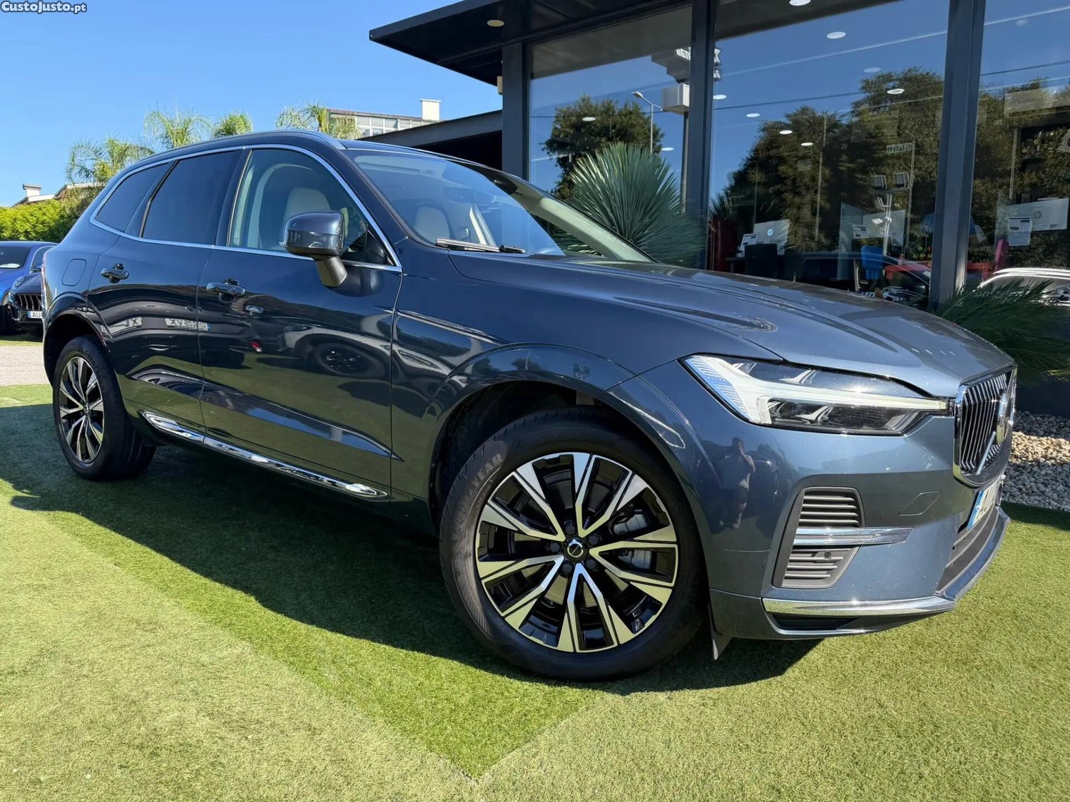Volvo XC 60 2.0 B4 Plus Bright — fotografia 23