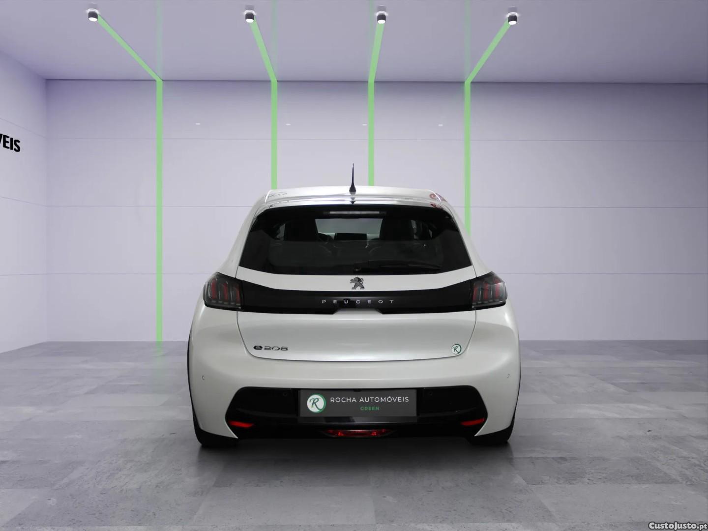 Peugeot e-208 50 kWh Style — fotografia 12