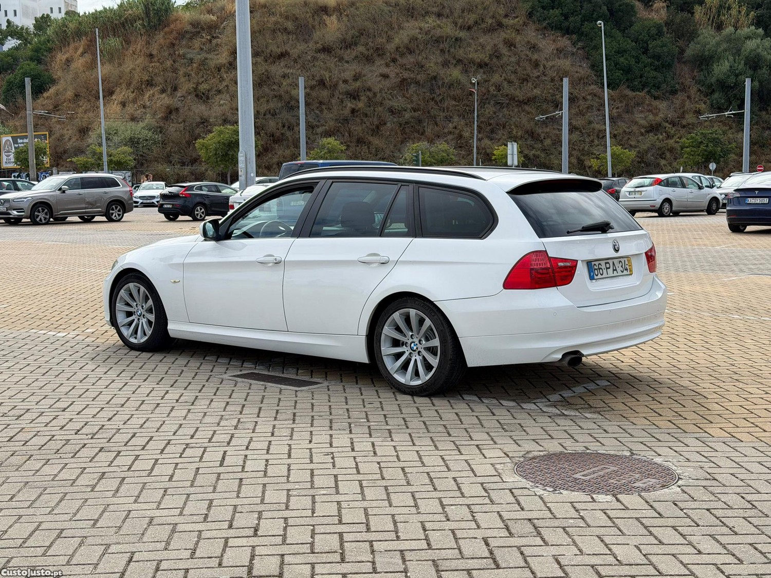 BMW 320 D Touring 184 cv — fotografia 16