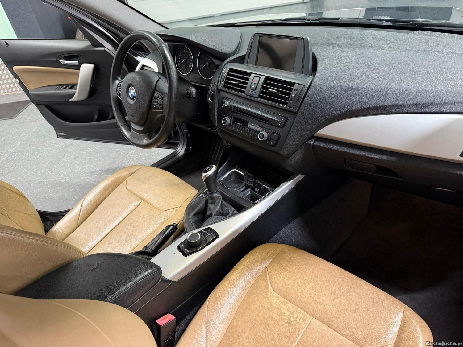 BMW 116 d EfficientDynamics — fotografia 12