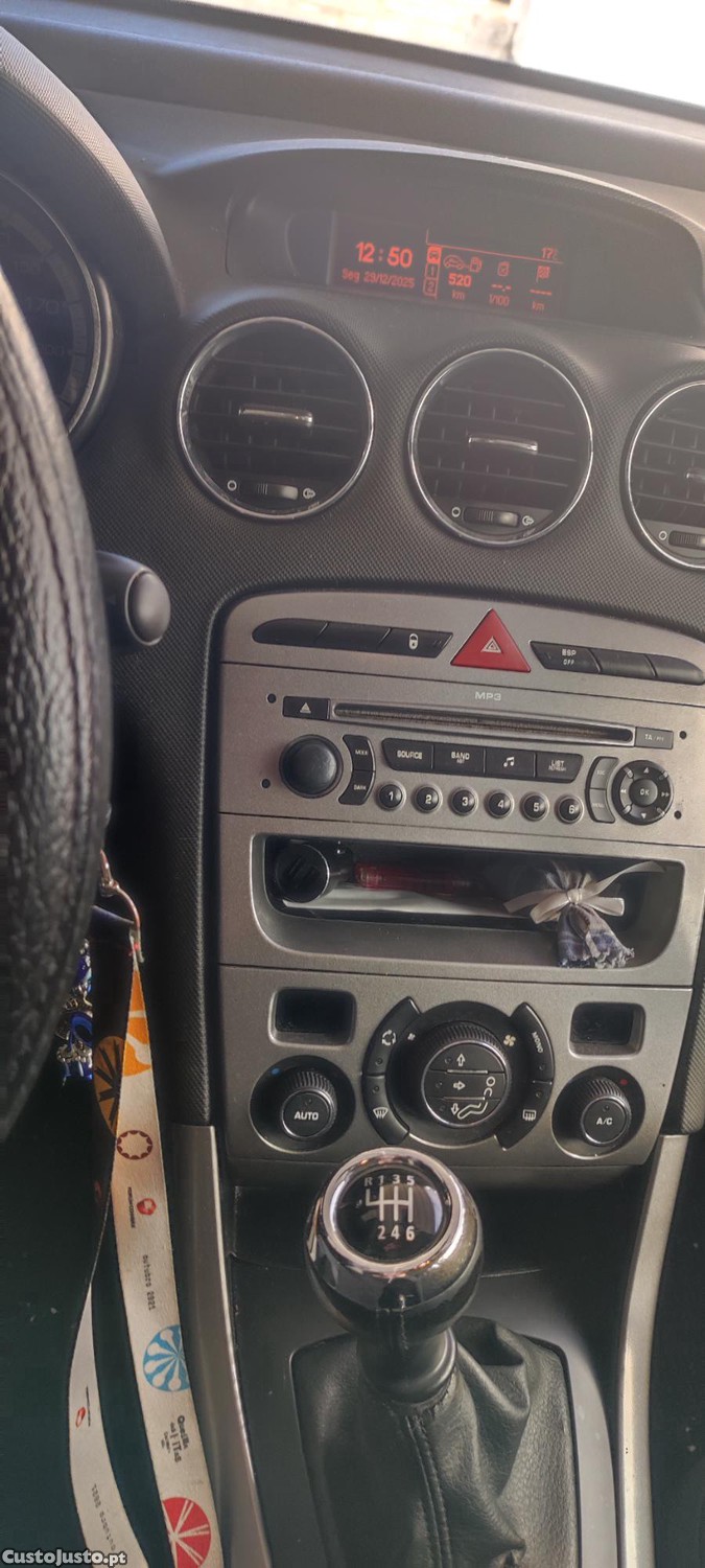 Peugeot 308 Sw — fotografia 3