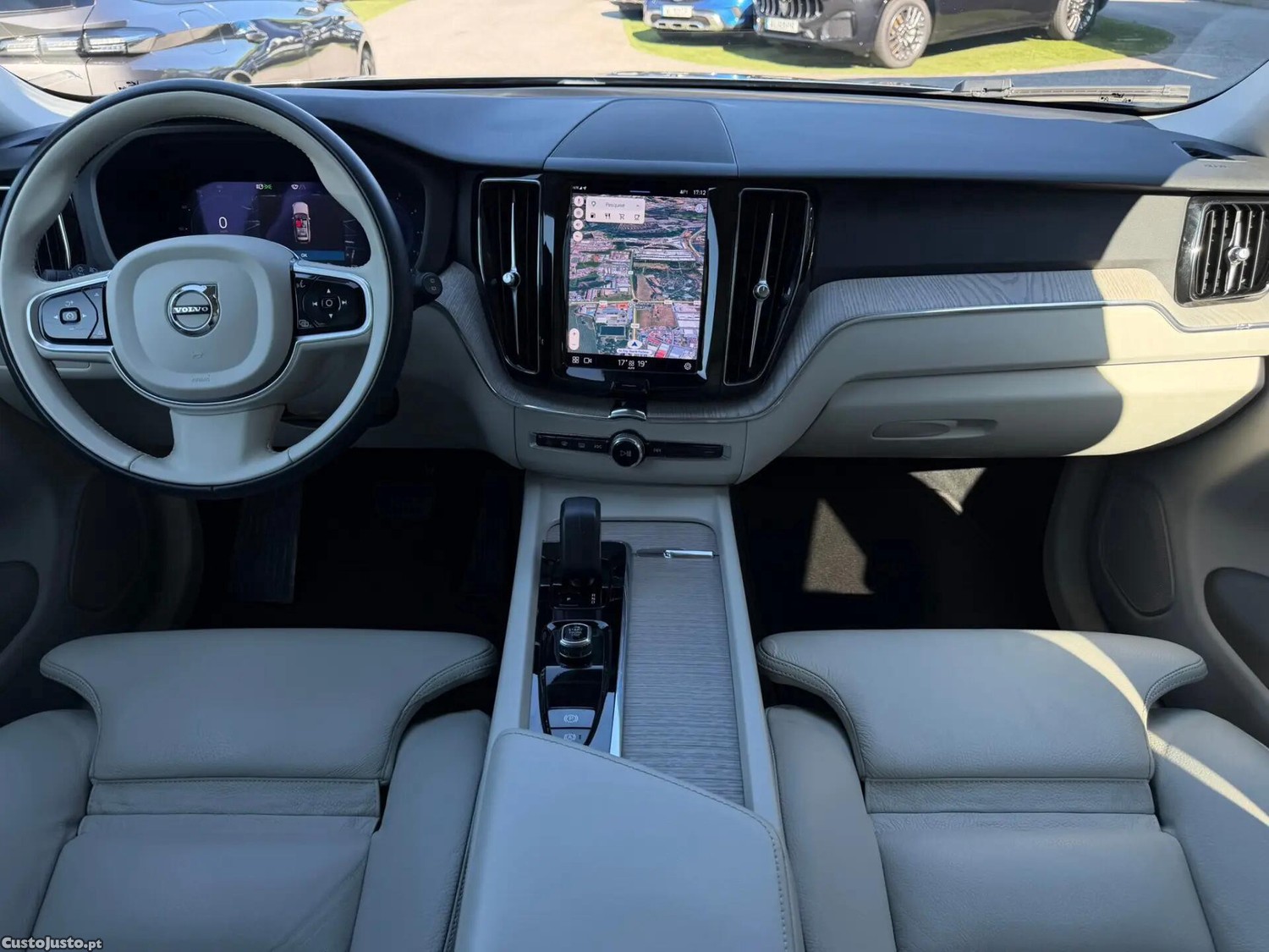 Volvo XC 60 2.0 B4 Plus Bright — fotografia 7