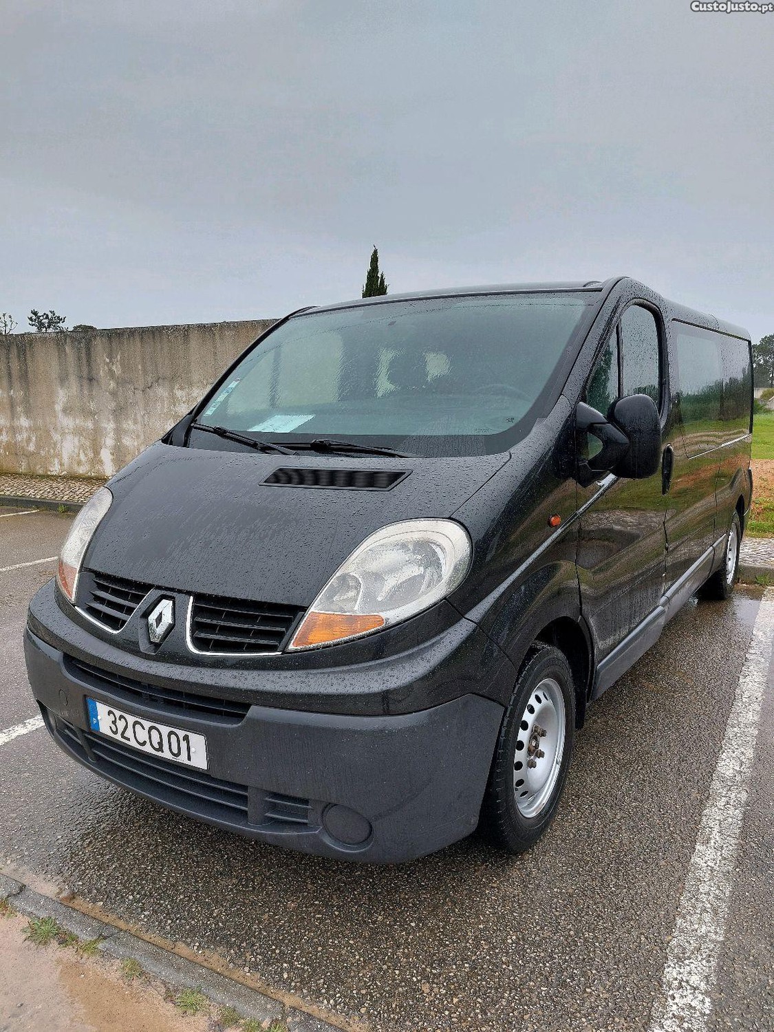 Renault Trafic 2.0 DCI A/C 6 Lugares CX fibrada — fotografia 8