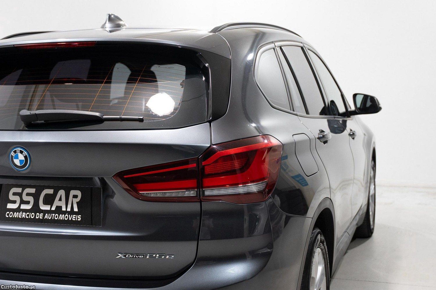 BMW X1 25 e xDrive Corporate Edition — fotografia 23