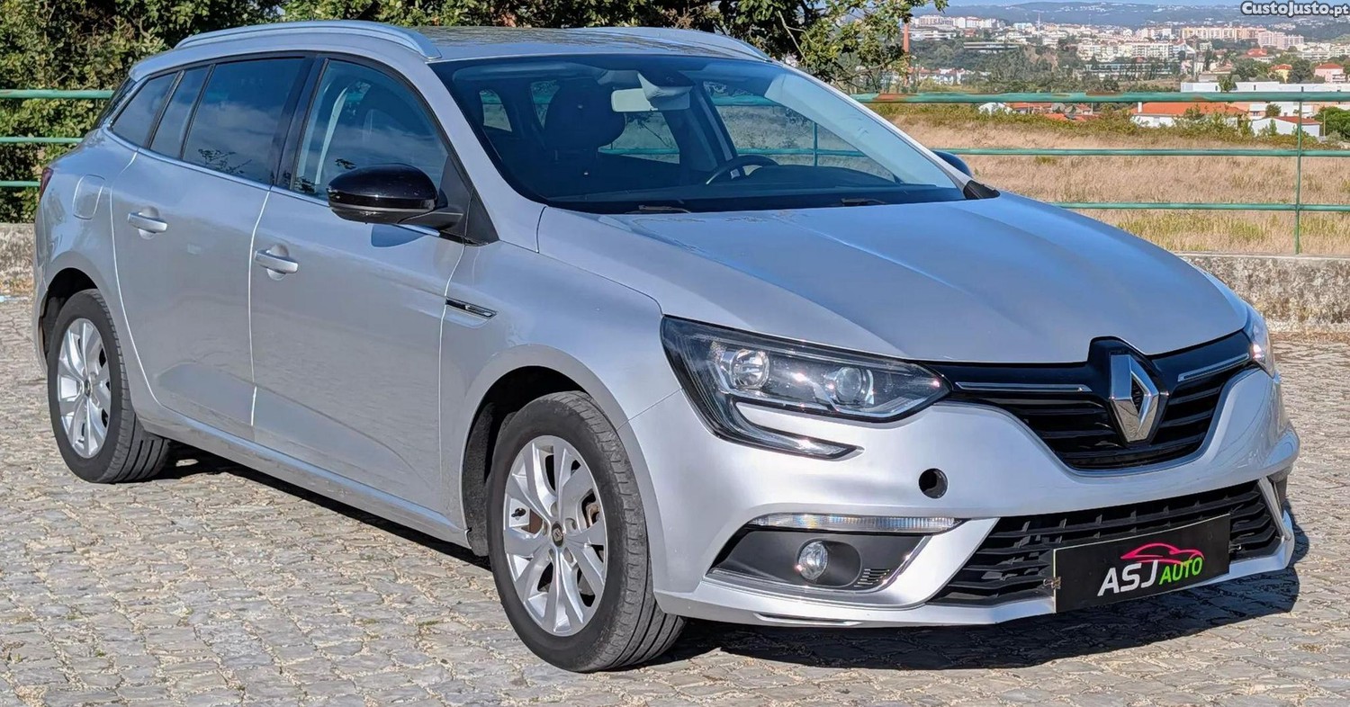 Renault Mégane 1.5 dci limited — fotografia 18