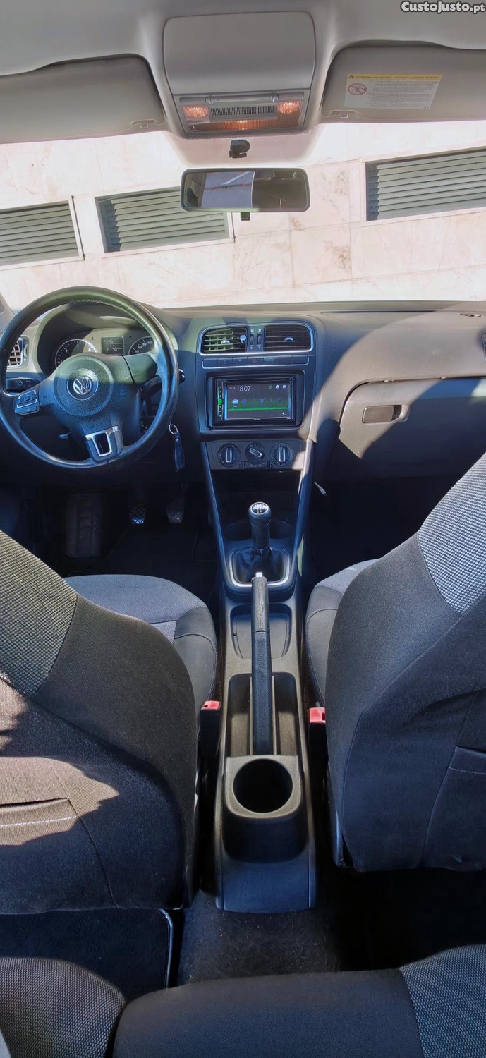 Volkswagen Polo 1.6 TDI Confortline — fotografia 7