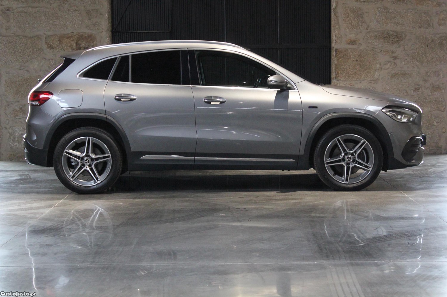 Mercedes-Benz GLA 250 Edition AMG Line — fotografia 7